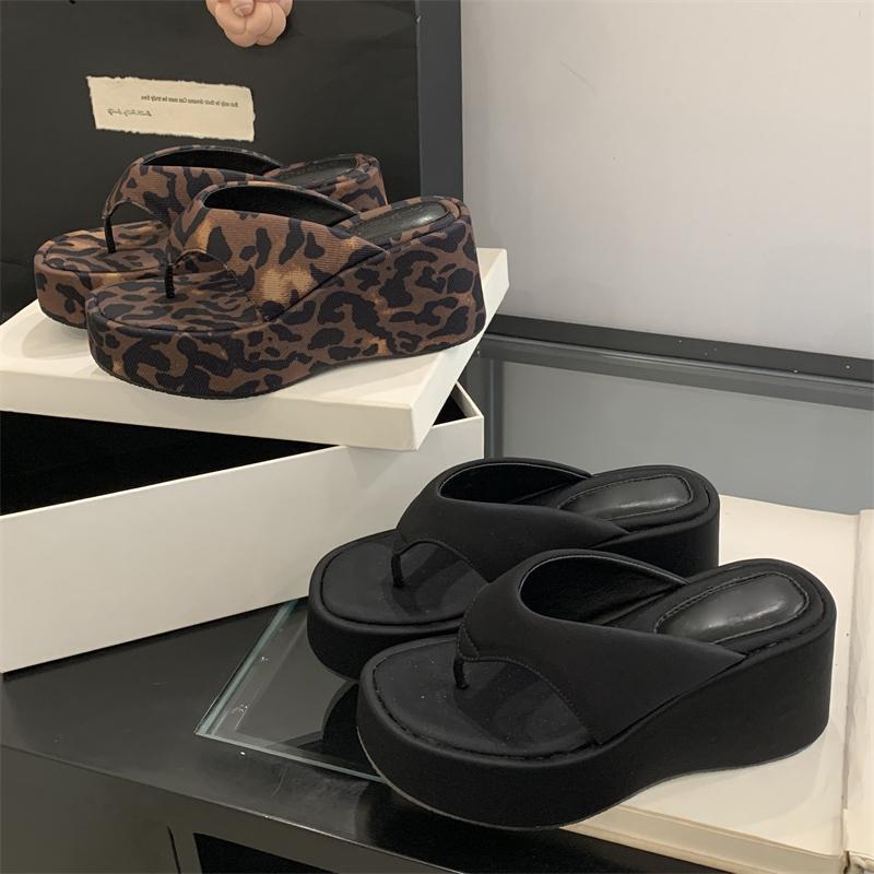 Moda Eilyken Nuova Moda Clip Toe Stampa Leopardo Piattaforma Zeppa Donna Pantofole Estive Tacchi Alti Massicci FLIP FLOPS Scarpe