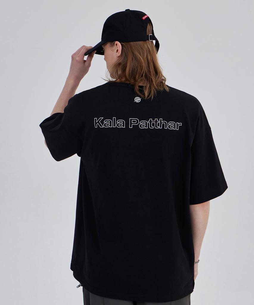 Kallapataleu Front Logo Loose Fit T-Shirt - Black