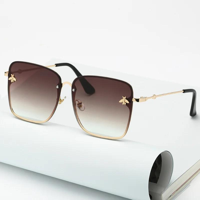 Yiran Glasses Women's Classic Trendy Oversized Rimless Sun Glasses Glasses Famous Luxury Design Vintage Gradient Bee Rectangular Sun Eyeglasses For Cm