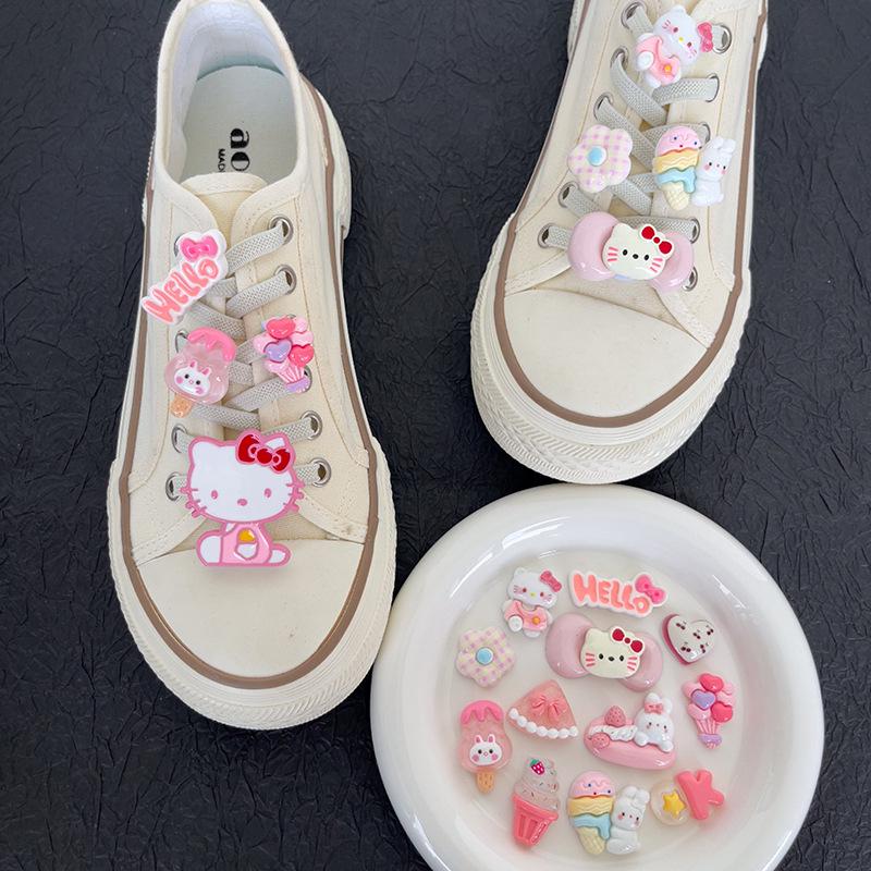 Cartoon Cat Resin Shoelace Buckle - Cute Detachable Shoe Decoration for Canvas Sneakers