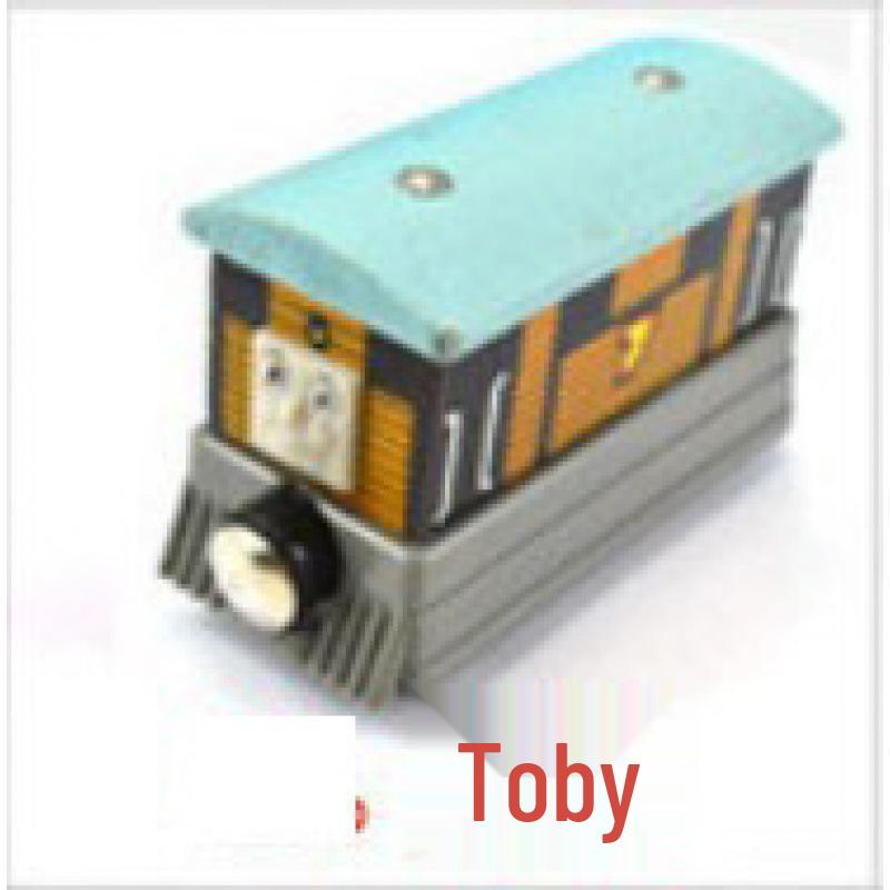 Magnetic Thomas the Tank Engine Wooden Train Set with Cake Party Decorations