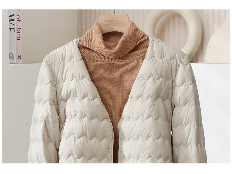 Women's Lightweight Down Jacket, Short Wave Pattern, Convertible Round/V-Neck, Warm for Autumn/Winter