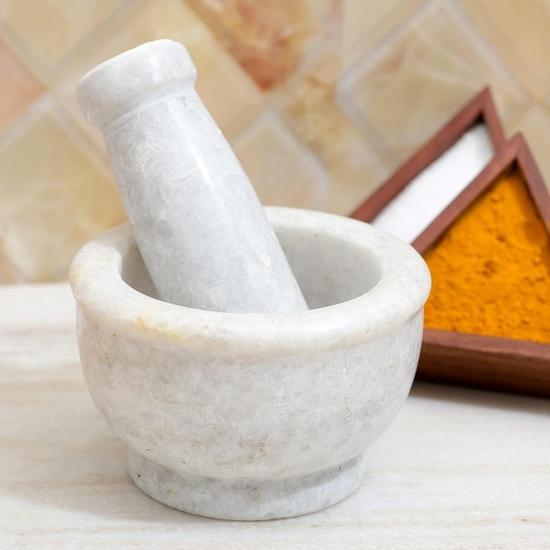 Crocon White Marble Mortar and Pestle Set – 4 Inch Spice Grinder and Herb Crusher, Stone Grinder for Kitchen, Ideal Kitchen Accessories for Home