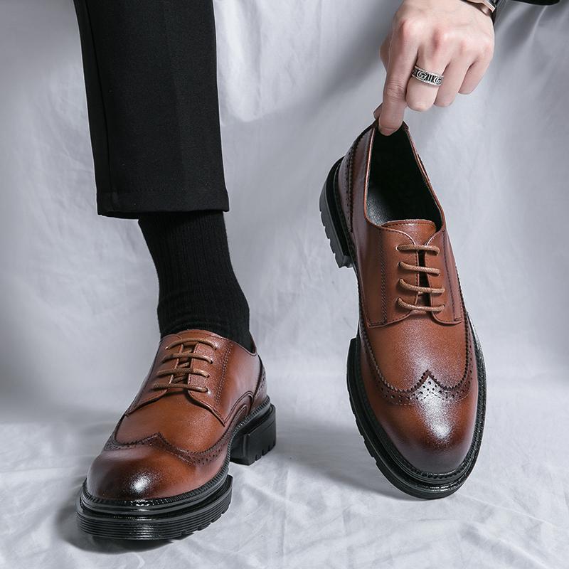 Jarní a podzimní značka Klasické boty Oxford Nové Pánské Retro Brogues Boty Šněrovací blok Business Svatební šaty Pánské společenské boty