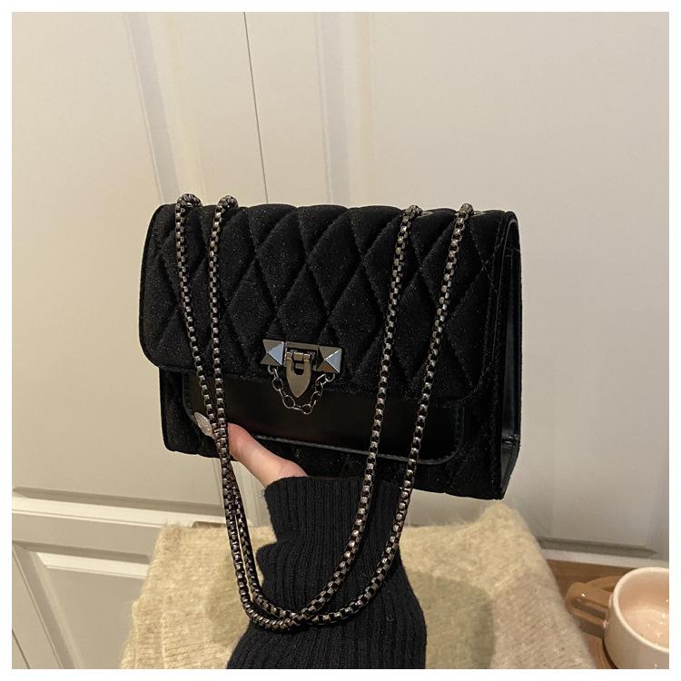 New Velvet Commuting Crossbody Bag Women Fashi Chain Strap Square Shoulder Bag Comfortable and Texture Versatile Chain Bag