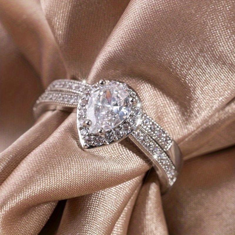 Fashionable and Exquisite Temperament, Personalized and Creative Ring, Ladies' Elegant and Versatile Water Droplet Couple Ring Set