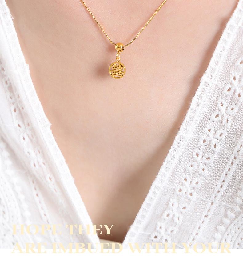 Élégant Collier Pendentif Double Bonheur ajouré en Acier Titane Or 18K - Chaîne de Clavicule Style Chinois Rétro pour Femmes