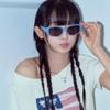 Rubine Sonnenbrille Himmelblau