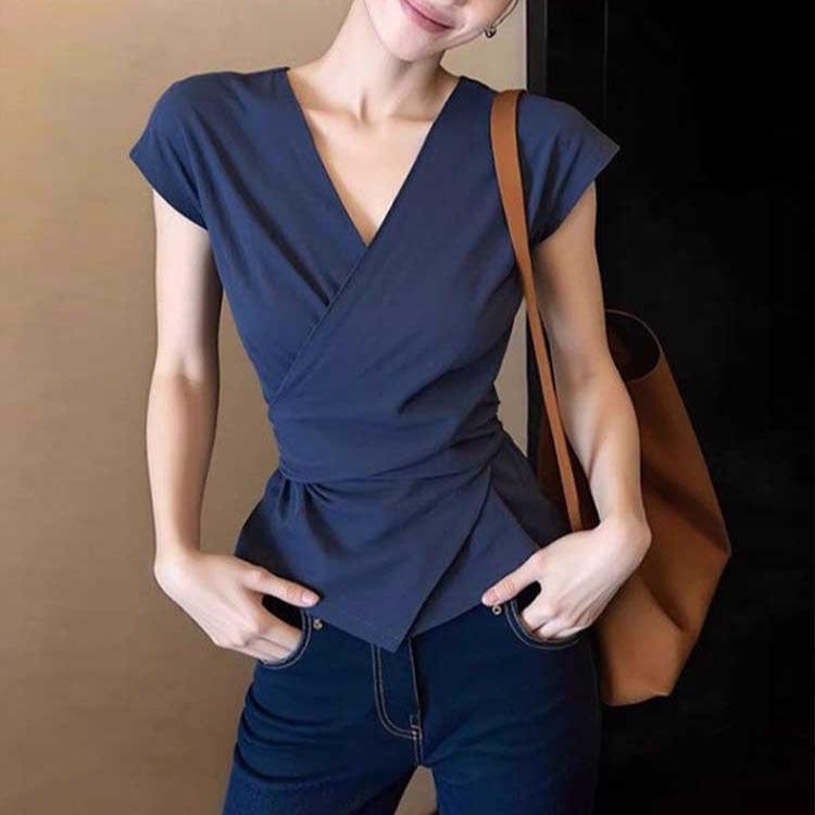 French-style V-neck Short-sleeve Shirt for Women, New Summer Waist-cinching Design, Niche, High-end Cropped Top