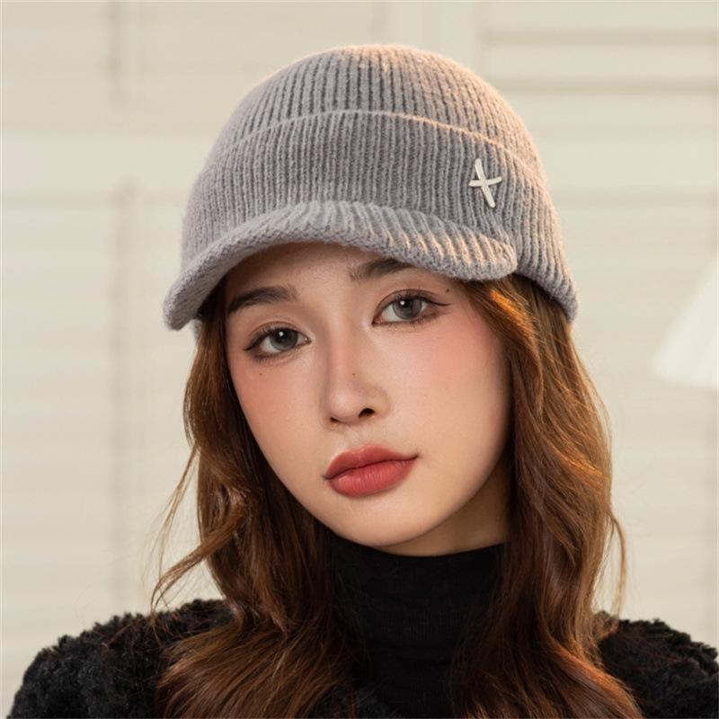 Vinter ulllue Fasjonabel allsidig med fløyelsstrikket baseballhette Small Face Varm andebbhette for kvinner