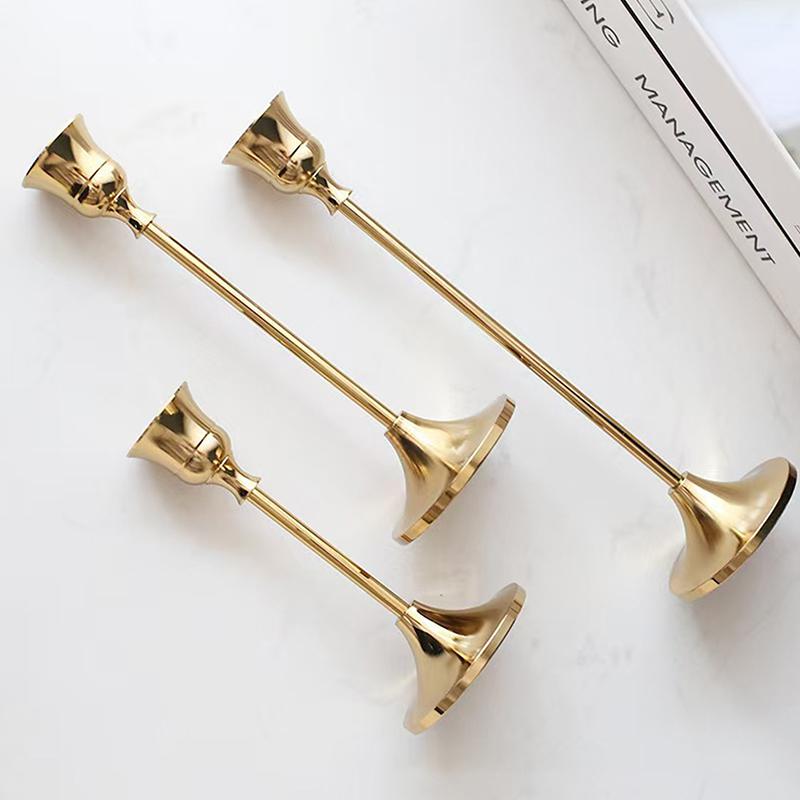3Pcs European Style Vintage Elegant Metal Tabletop Candle Holders Wedding Table Decorative Candlestick Stand For Party Dinning