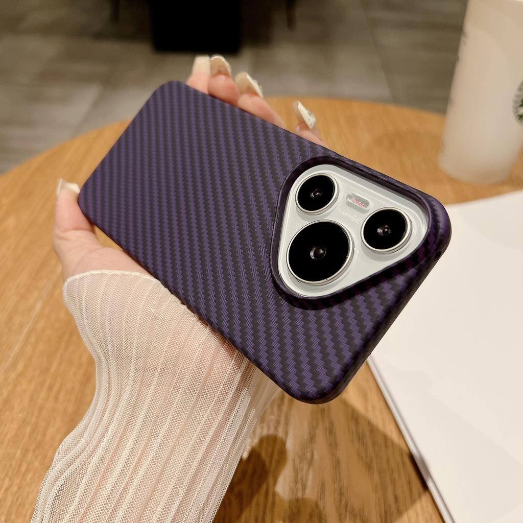 Applicable to Huawei P70 mobile phone case Kraft carbon fiber pattern Huawei mate70pro large hole splicing anti-drop protective cover