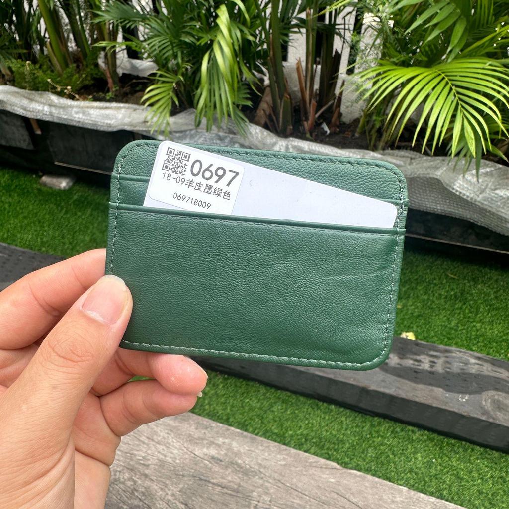 Mini Sheepskin Card Holder: Lightweight Genuine Leather Coin Purse, Soft & Stylish with Wet Oil Wax Finish