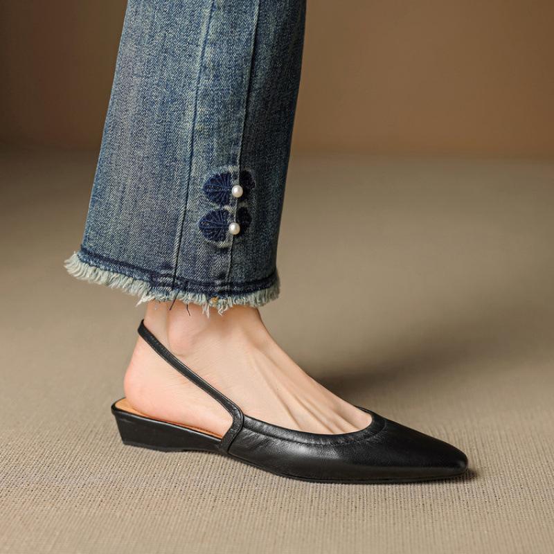 Korean Version Women's Flat-soled Sandals Summer Leather Bag Head Sandals Korean Version Comfortable Soft Sole Large Size Rear Empty Sandals Pointed T