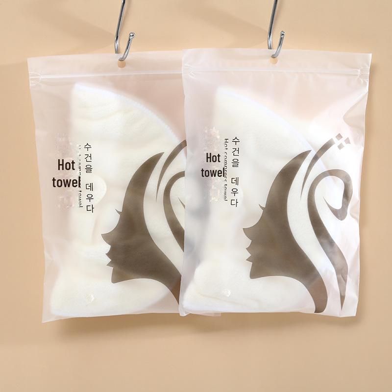 

Мягкое освежающее полотенце для ушей: Горячий/холодный компресс, безопасная для кожи маска-полотенце для домашнего использования Three-hole ear-hanging mask towel, 24*24cm