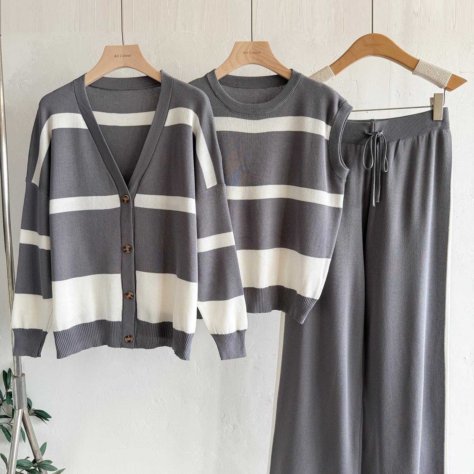 

Осенне-зимний женский вязаный костюм, широкие брючные костюмы, модный свободный костюм для отдыха, старения, комплект из трех предметов One Size серый