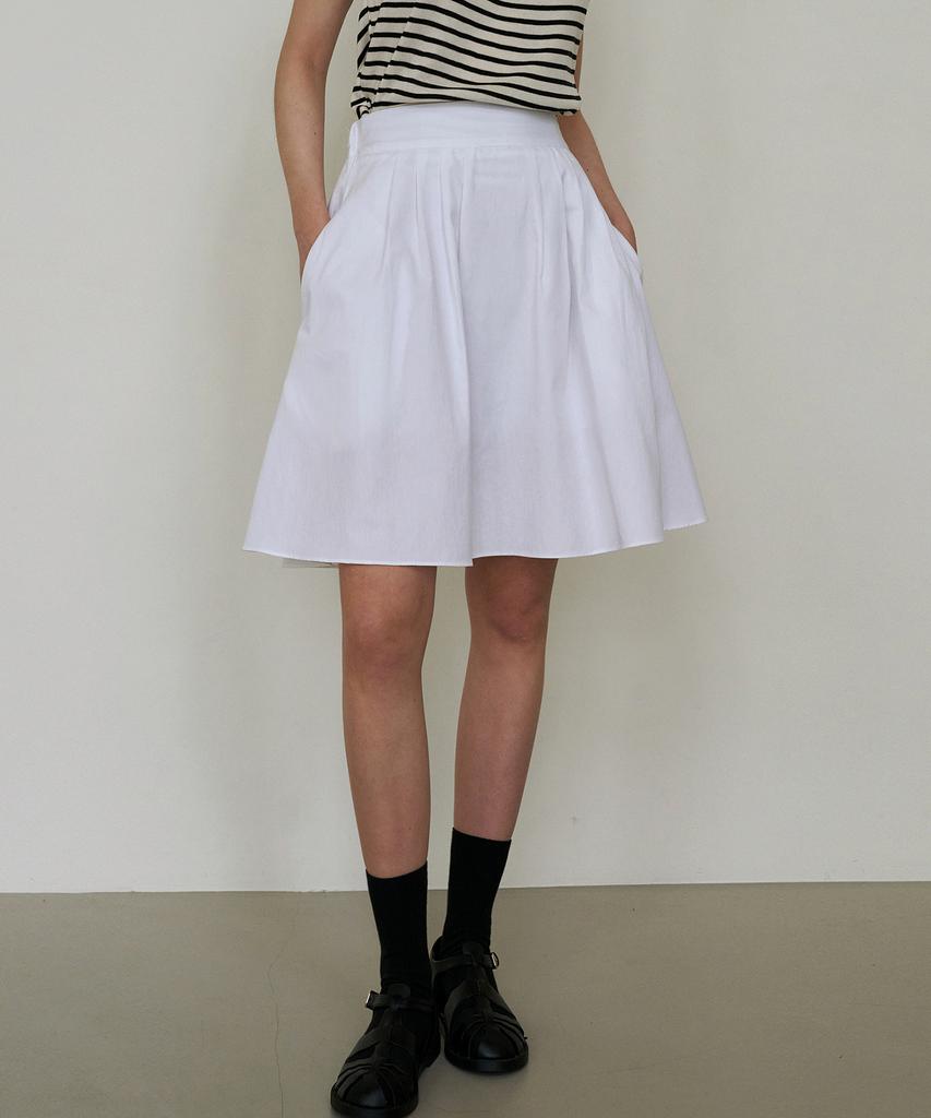 Roeil Pintuck Flare Half Skirt - White