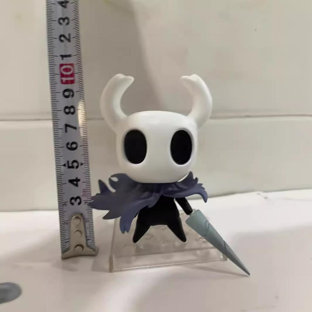 10CM Anime Hollow Knight Kleiner Ritter Figur Niedlich Q-Version Modell Spielzeug und Sammlerstück Dekorative Umgebung Ornamente PVC