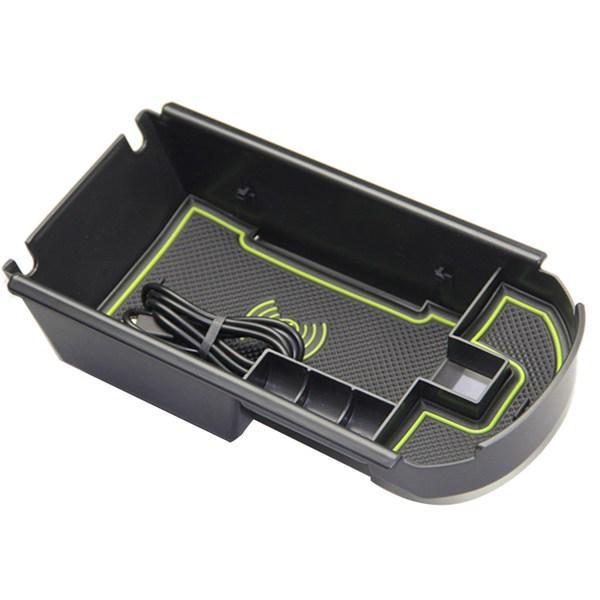 Toyota C-HR 18-19 Schowek w podłokietniku konsoli środkowej z ładowaniem bezprzewodowym