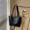 Premium tote bag large capacity casual tote women's bag autumn and winter new commuting lazy wind single shoulder armpit big bag