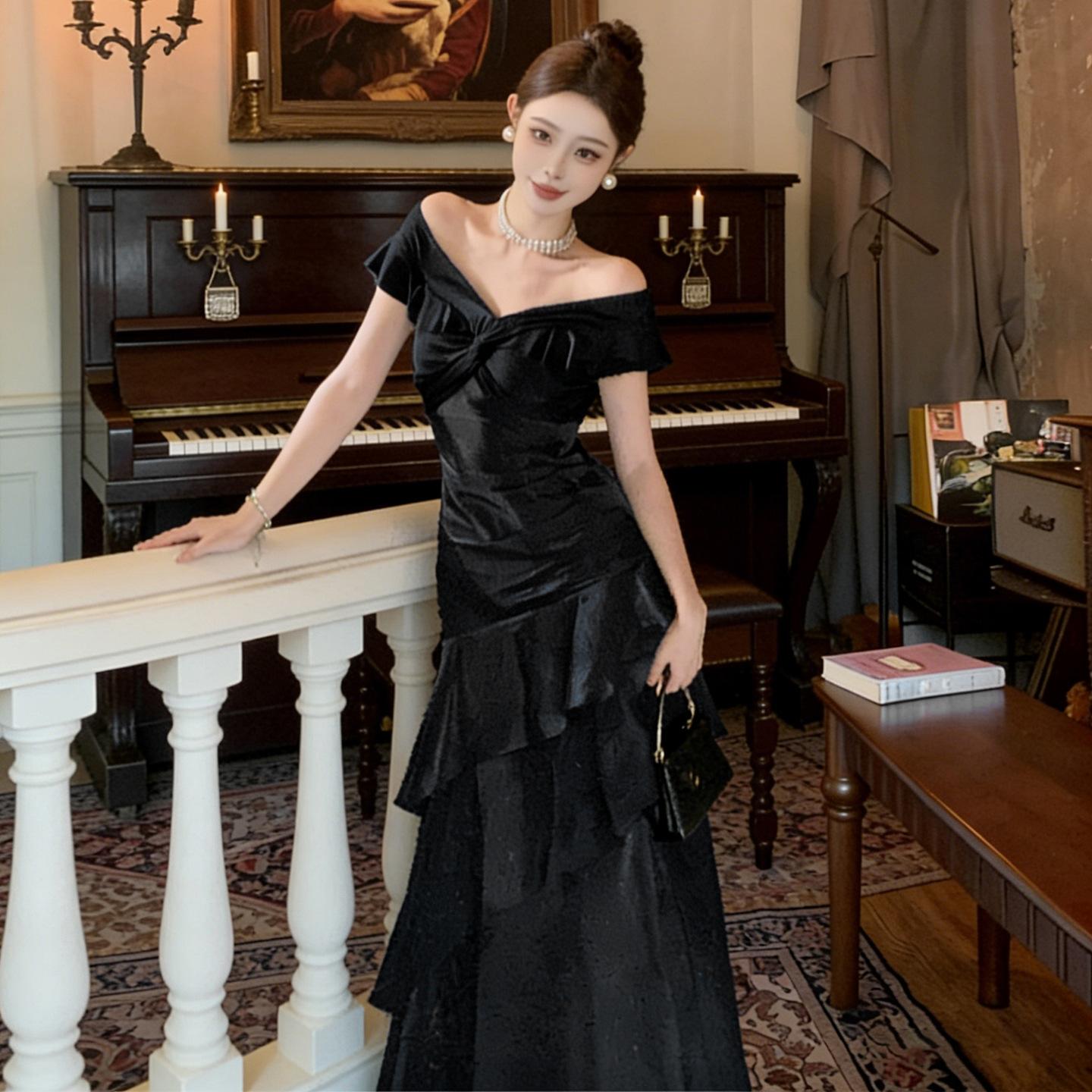 Franču vieglā luksusa zila vienas pleca