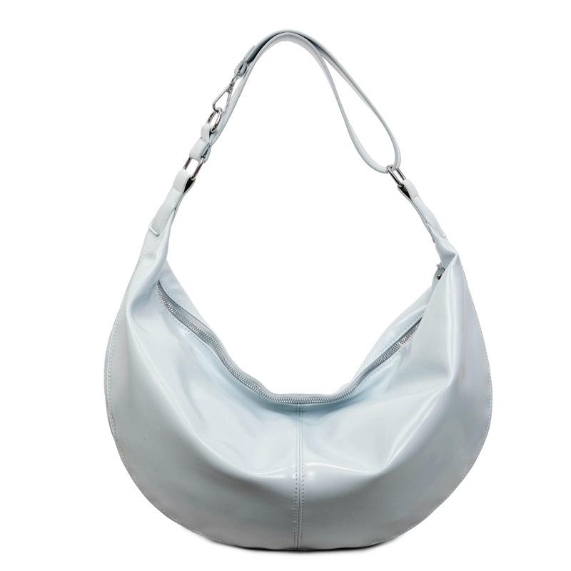 Large-capacity Dumpling-shaped Fashionable Shoulder Bag for Casual Commuting and Underarm Carrying