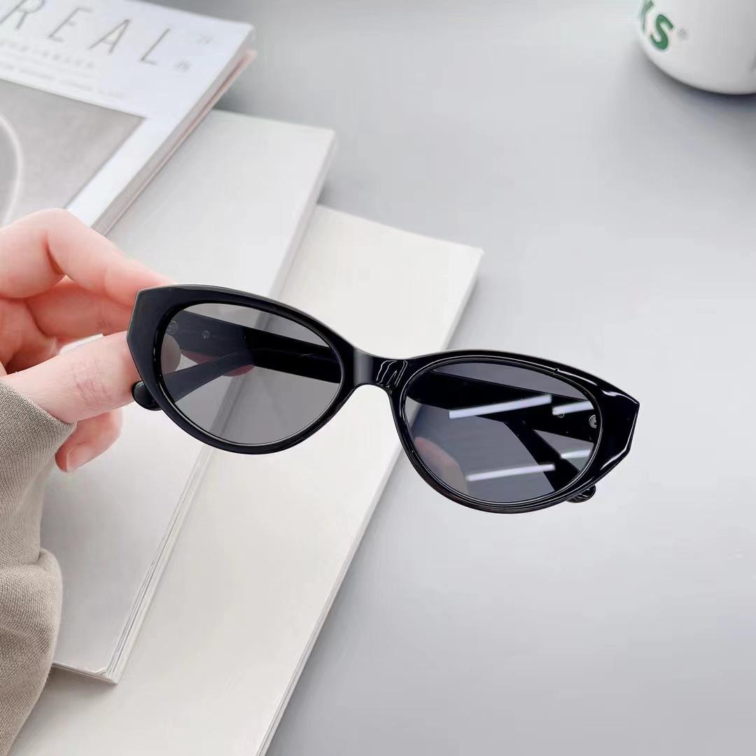 

TR90 Material Women Sun Glasses Fashion Cat Eye Shape Sunglasses High Quality UV Protection Lightweight