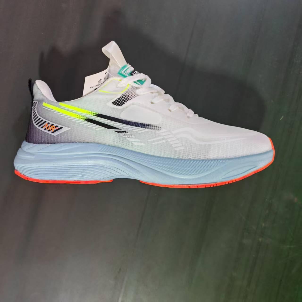 

Чоловіче спортивне взуття 2025 новий тренд універсальне повсякденне взуття легке дихаюче на м якій підошві молодіжне взуття для бігу 44 білий