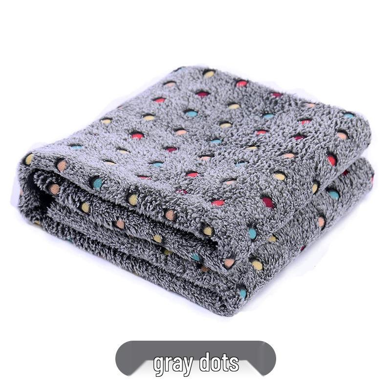 Coral Fleece Flannel Pet Blanket - Cozy Mat for Dogs & Cats