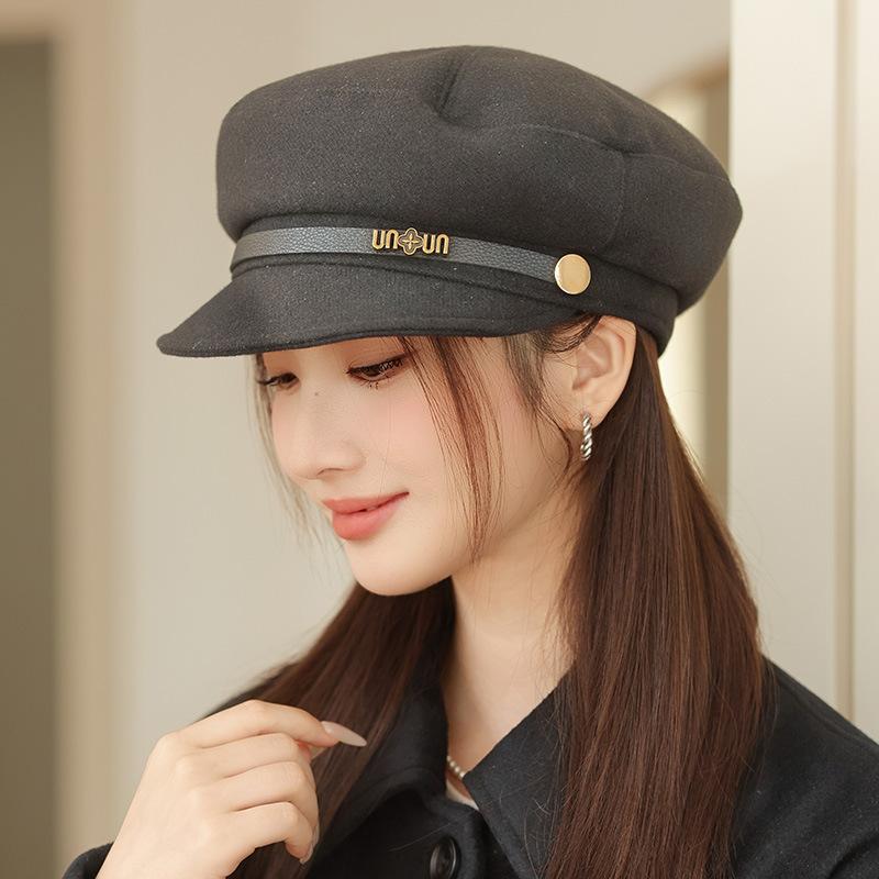 

Новая осенне-зимняя ретро шляпа газетчика в британском стиле для женщин, повседневный универсальный берет, большой обхват головы, подчеркивающий лицо, шляпа маленького художника average size
