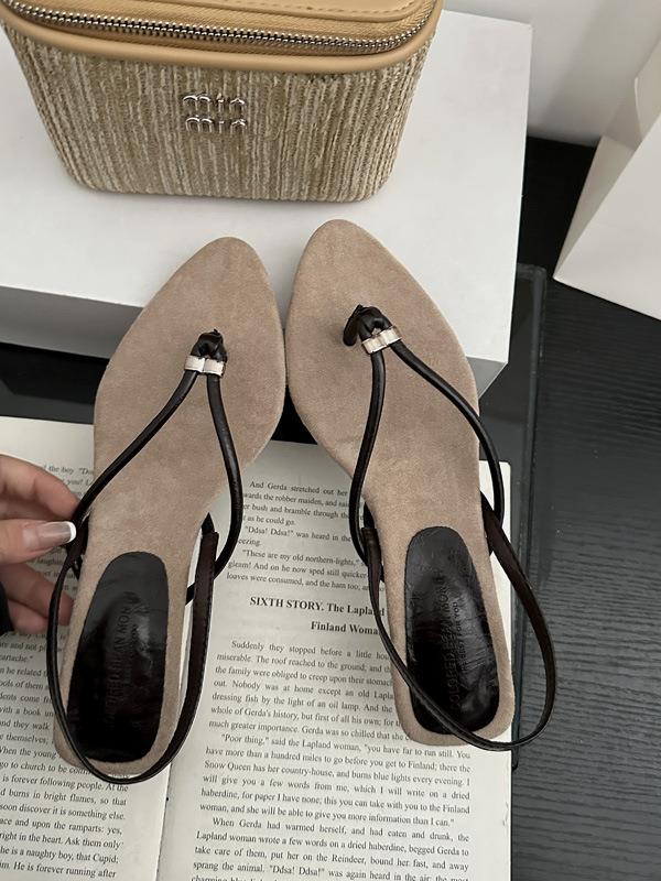 

Fashion Female Sandal Flip Flops Platform Fashion Womens Shoes 2025 Girls Stiletto Corrective Luxury Elastic Band Low New Pointed 35