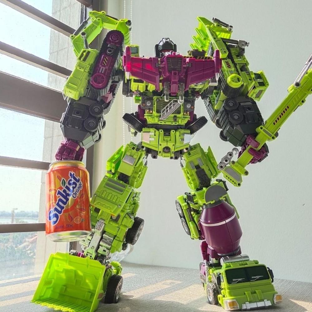 Transformation Toys NBK 6in1 Devastator Bonecrusher Mixmaster Engineering Car Damage Action Figure Deformation Robot Anime Model