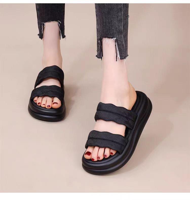 National Style Thick-soled Cool Slippers Women's Outer Wear 202 Season Summer New Fashion Soft-soled Non-slip Heightening Skirt Beach Shoes