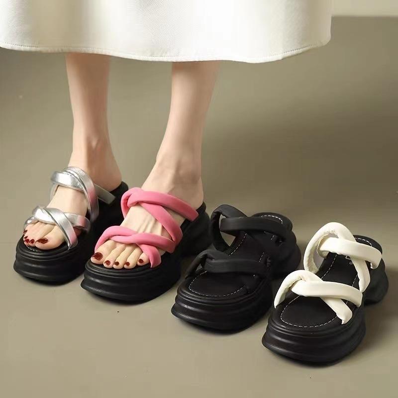 Slippers for Women, Summer 2025 New Style, Thick Sole, Stunning French Retro High Heels, Fashionable and Versatile Women's Outdoor Sandals
