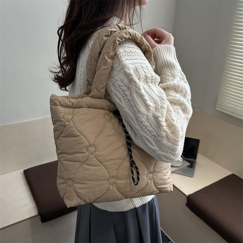 Lightweight Embroidery Shoulder Bags for Women Drawstring Design Large Capacity Ladies Casual Tote Simple Female Handbags