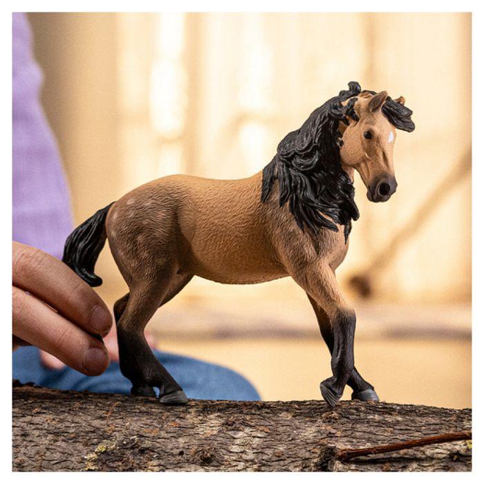 Schleich figurine jument andalouse 14894 – pelage fauve et brun, crinière noire
