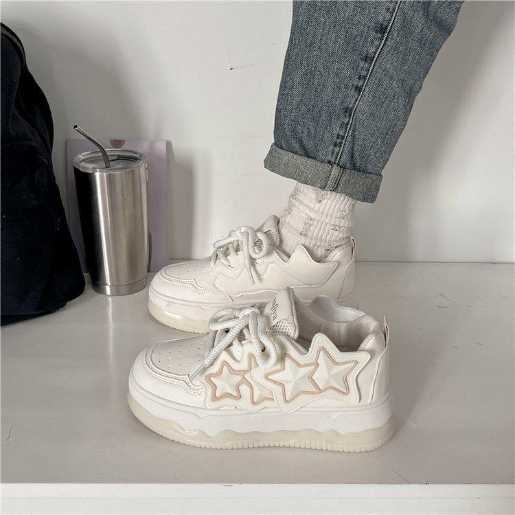 Frühling Neue runde Zehenpartie Lederoberfläche Sternmuster Sneakers Farblich passende Schnürschuhe Modische dünne Schuhe Damen Oberbekleidung Casual Sneaker