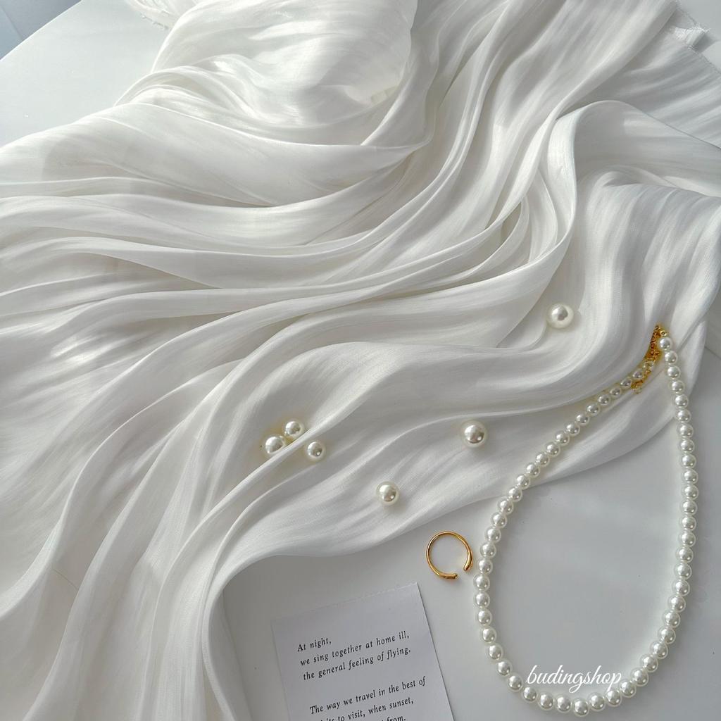 Beige Pearl Necklace Prop: Nail Art, Jewelry & Cosmetics Photography Background Decoration