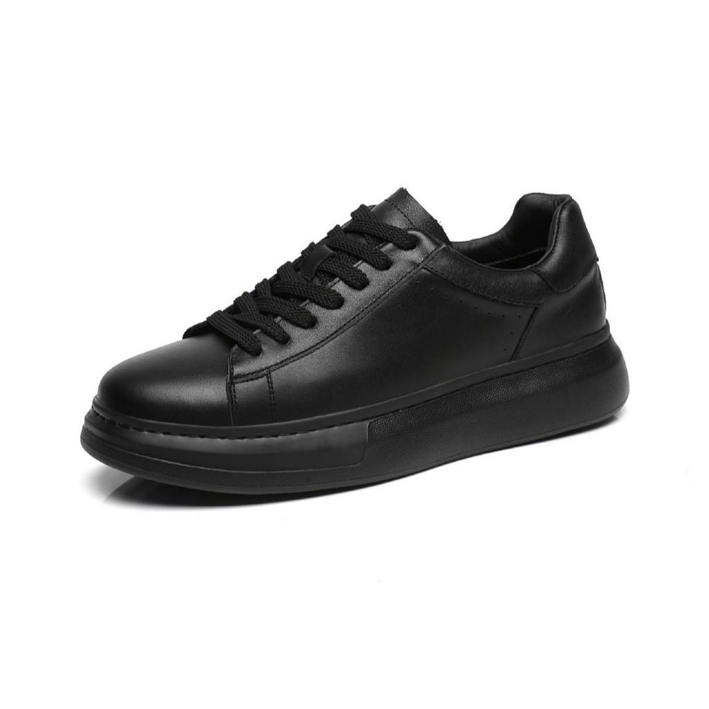 Hvite Herresneakers i Ekte Skinn, Lei Jun-stil: Lav topp, tykk såle, allsidig for jobb og sport.