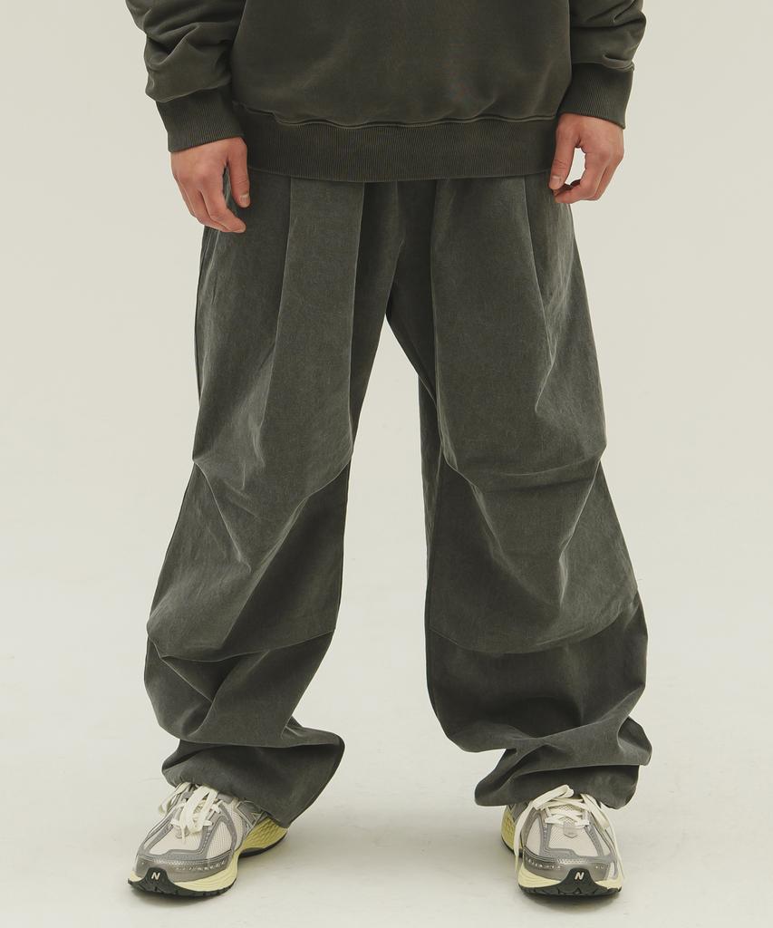 CAMEL WORK Wide Cotton Parachute Pants (Pigment Charcoal)
