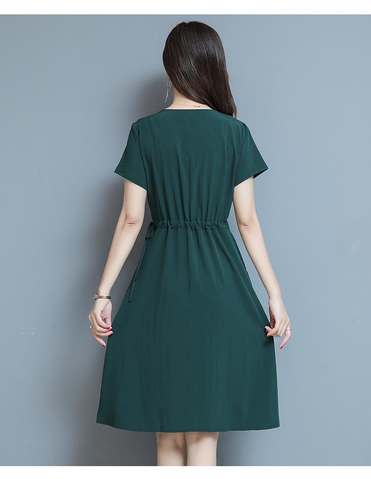 Loose Plus Size Summer Fashion Dress for Middle-Aged & Elderly Women - Solid Color, Mid-Length, Short Sleeves
