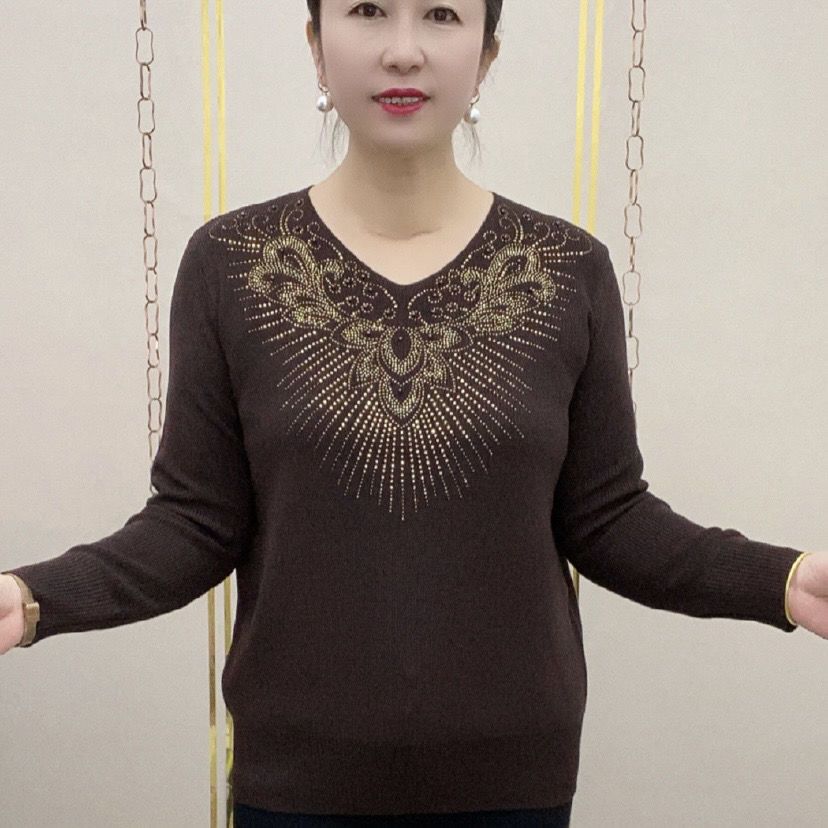 Spring Autumn Women's Plus Size Sweater Rhinestones  Loose V-neck Knit Pullover Solid Color Knit Top