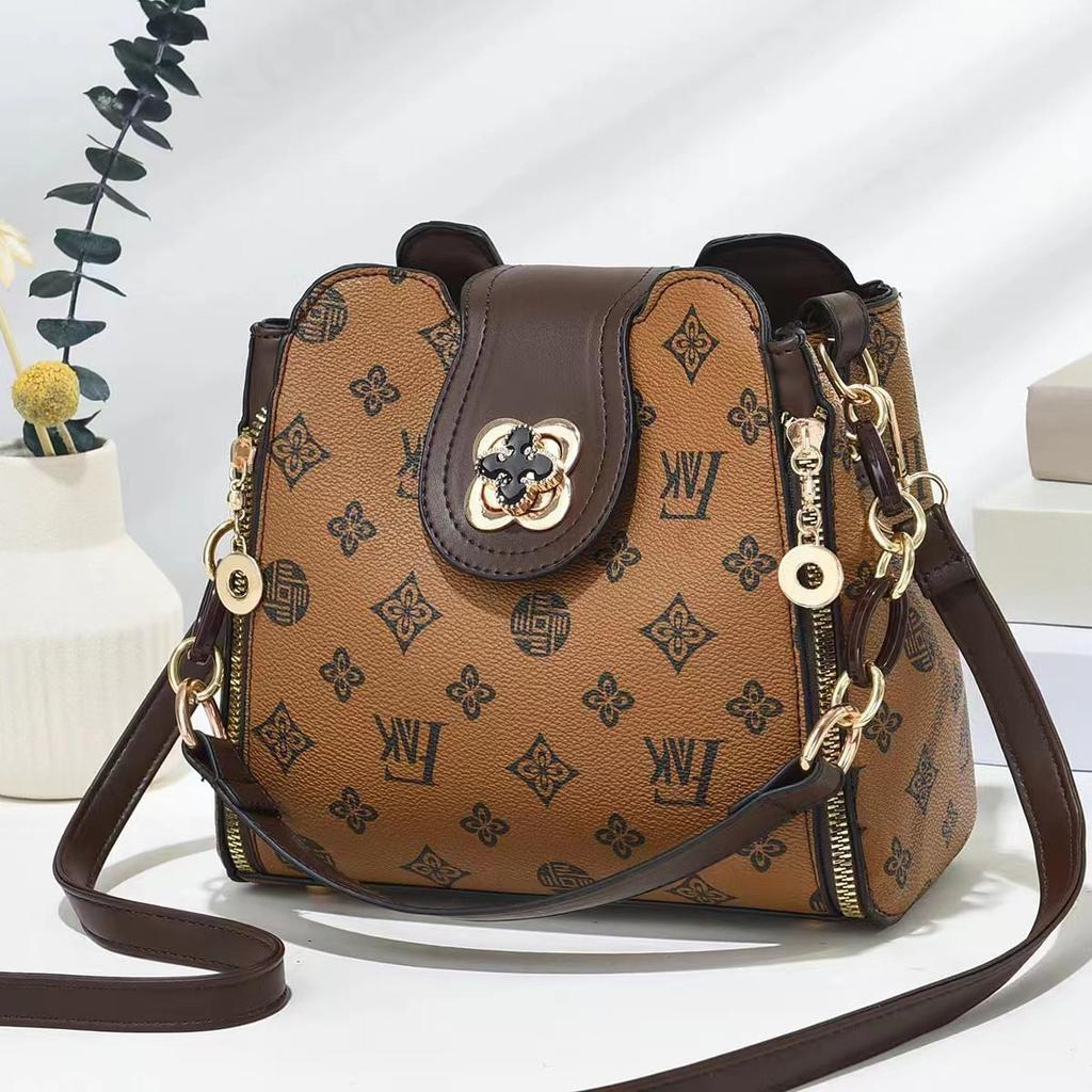Cross pattern new contrasting color flip plaid printing large capacity single shoulder oblique span texture women's bag
