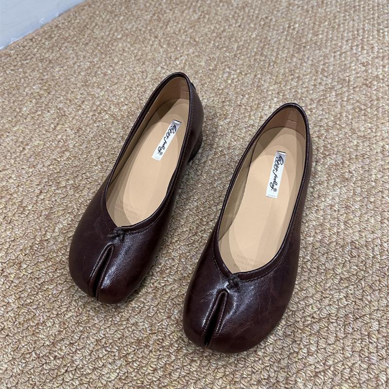 Fashion Bailamos Autumn Women Flat Shoes Shallow Soft Leather Casual Outdoor Mary Jane Shoes Fashion Split Toe Flat Heel Laofer Shoes