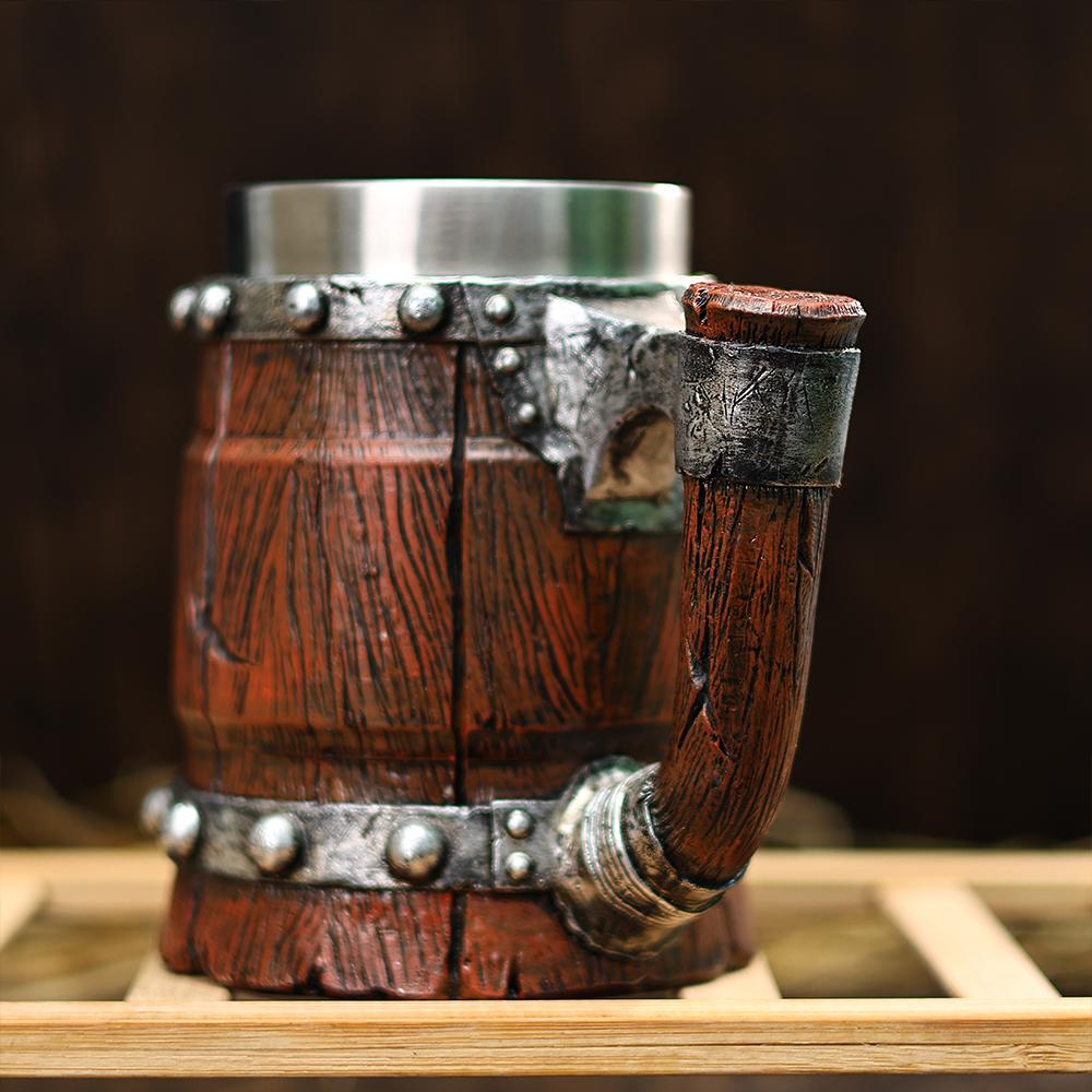 Handmade Wooden Barrel Beer Mug Viking Wood Style Beer Mug Simulation 600ml Beer Mug Double Wall Stainless Steel Resin Beer Cup