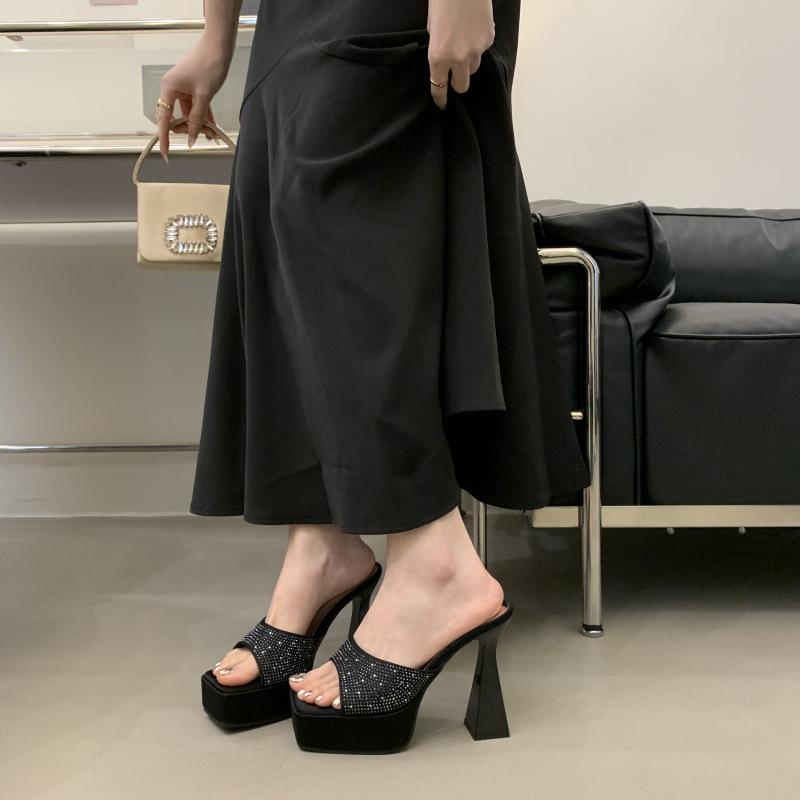 2025 black fashion thick-soled thick-heeled rhinestone decorative sandals women's new summer