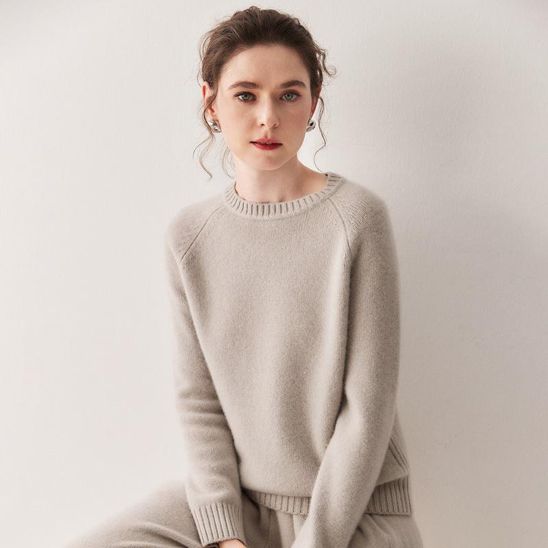Women's Thick Three-Strand Cashmere Drop-Shoulder Sweater - 2025 Autumn/Winter Collection, Round Neck Base Layer Top