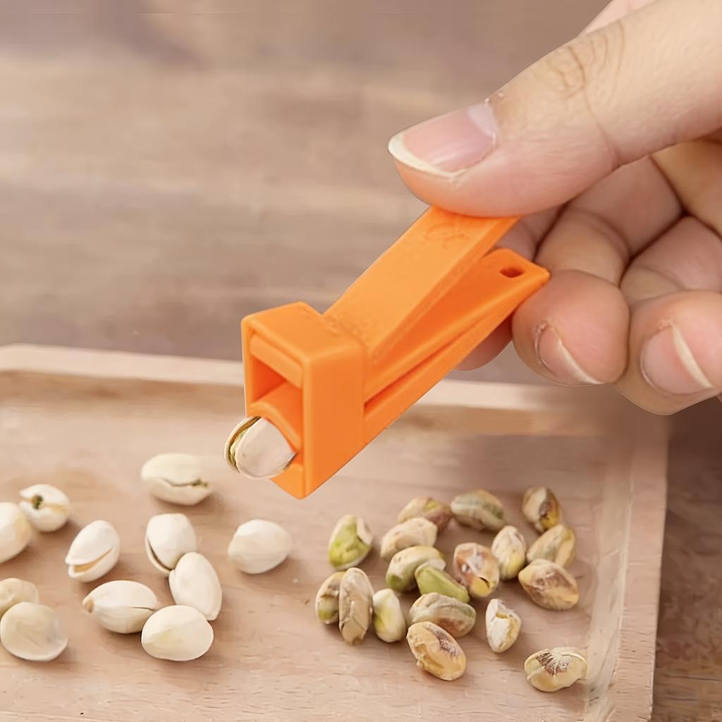 1pc Plastic Mini Melon Seed Shell Opener, 3D Printed Melon Seed Shell Opener, Kitchen Gadget. Suitable for Gatherings, Baking,and Opening Melon Seeds