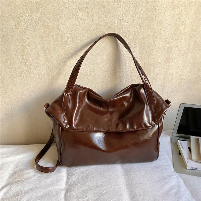 Glossy Faux Leather Hobo Bag Women Fashion Shoulder Bag With Adjustable Strap Soft Texture Handbag Everyday Use