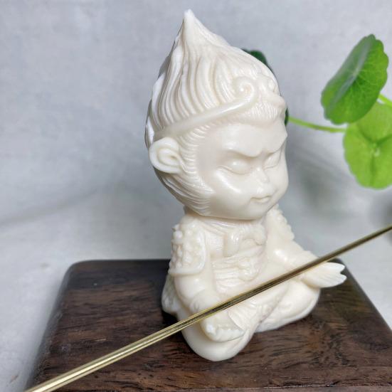 Tagua Wukong Figurka Wielkich Mędrców Równoważących Niebo Figurka Rzeźba Kreskówkowy Król Małp Model Dekoracja Pulpitu Ornament